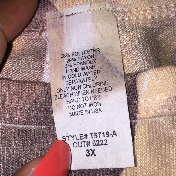 Crop top - Picture 3 of 3